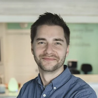 A headshot of Dr. Christian Reagan D.C., a chiropractor at The Gulf Coast Family Chiropractic.